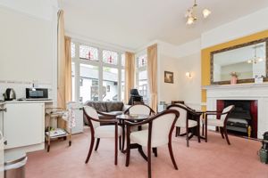 Communal Lounge- click for photo gallery